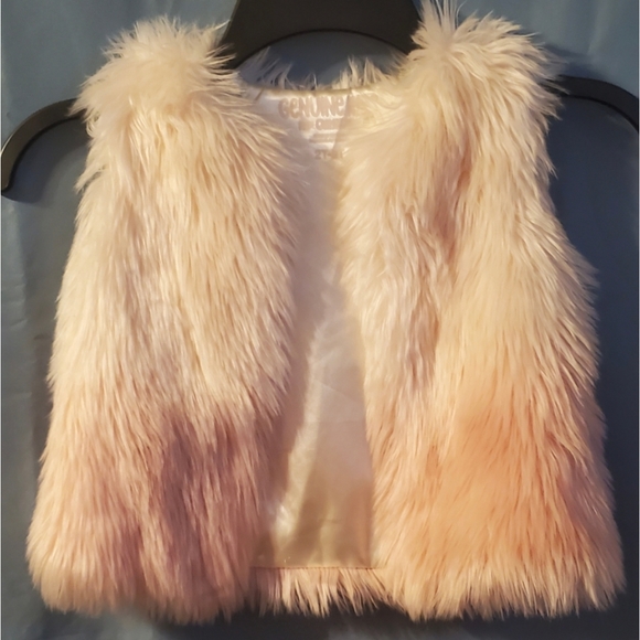 OshKosh B'gosh Other - Furry Ombre Vest